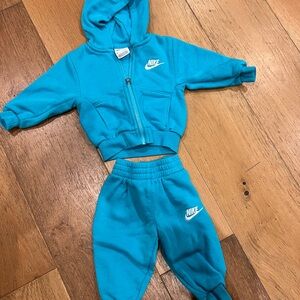 NWOT Nike Toddler Teal Hoodie and Joggers Set